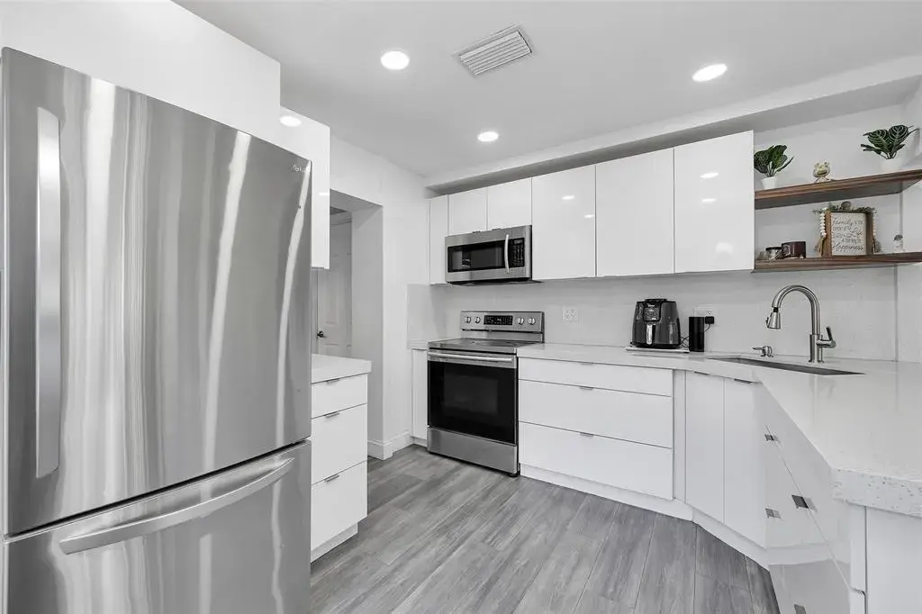 2535 Sherman Street, Hollywood FL 33020