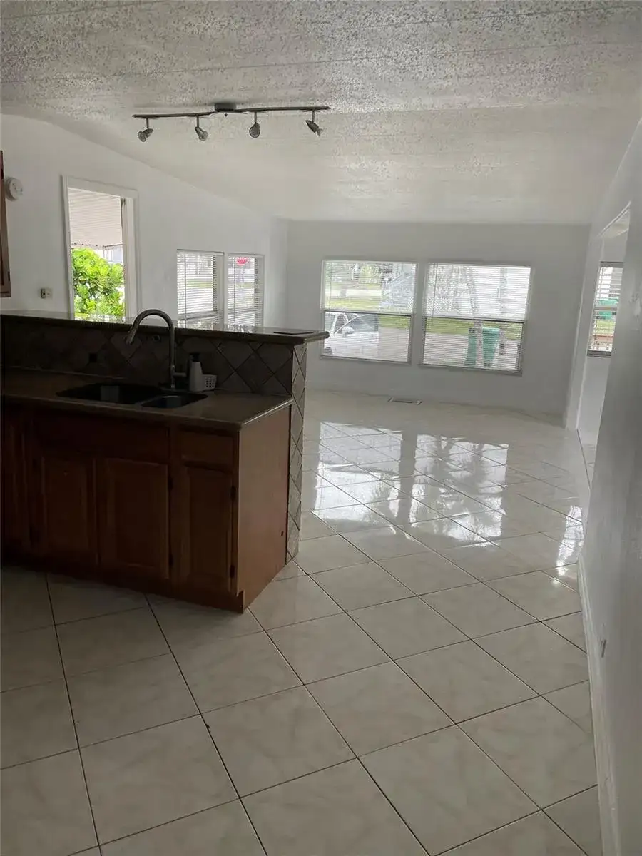 8580 SW 23rd Place, Davie FL 33324 photo 3