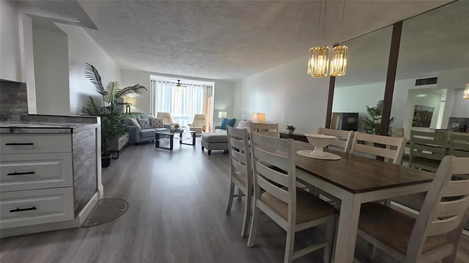 2831 Somerset Drive # 105, Lauderdale Lakes FL 33311