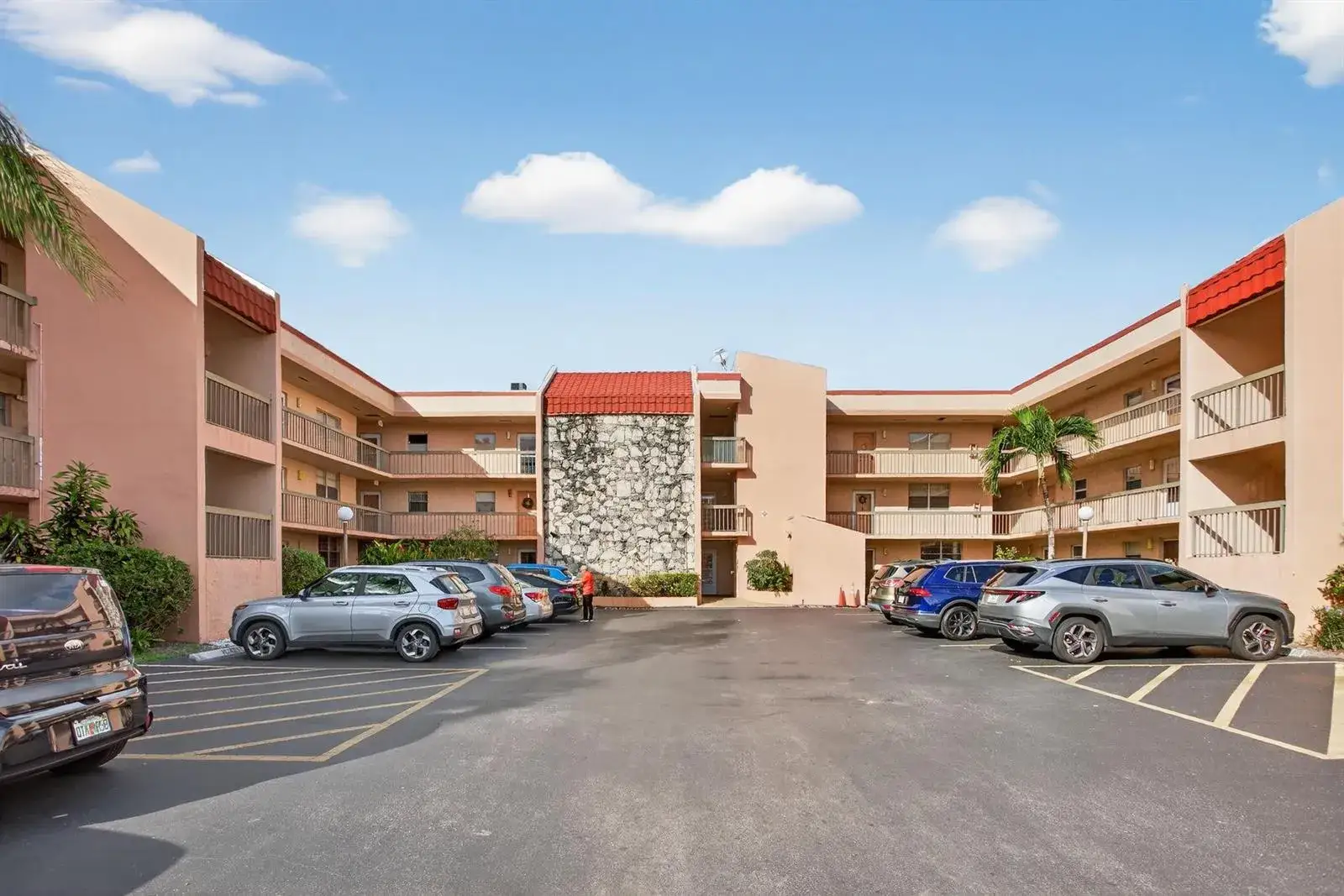3050 Holiday Springs Boulevard # 108, Margate FL 33063