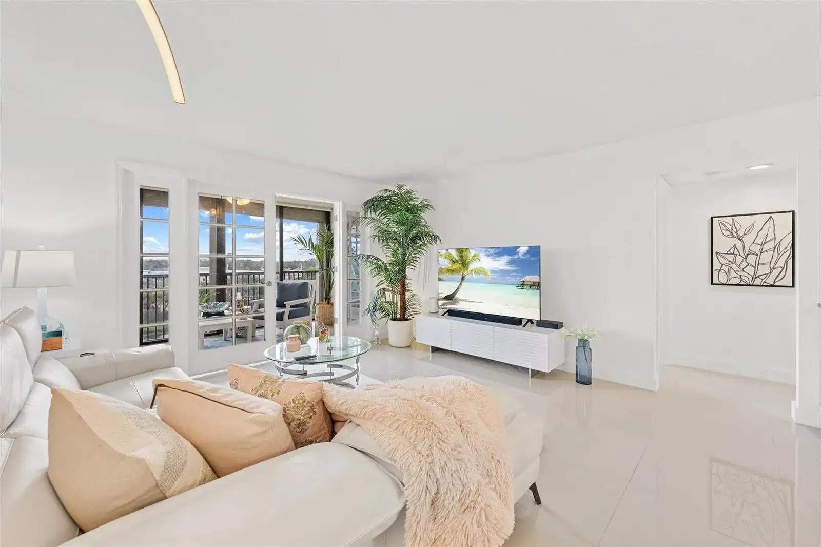 2202 S Cypress Bend Drive # 606, Pompano Beach FL 33069 photo 5