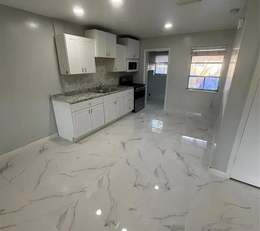 268 NE 41st Street, Oakland Park FL 33334