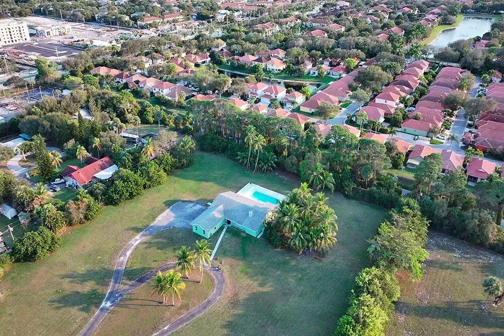 4656 Lillian Avenue, Palm Beach Gardens FL 33418