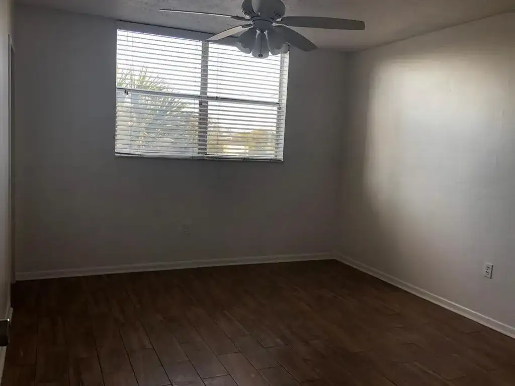 1800 SW 81st Avenue # 1304, North Lauderdale FL 33068 photo 4