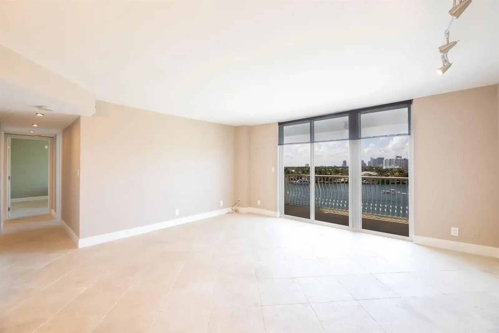 1 Las Olas Circle # 605, Fort Lauderdale FL 33316 photo 2