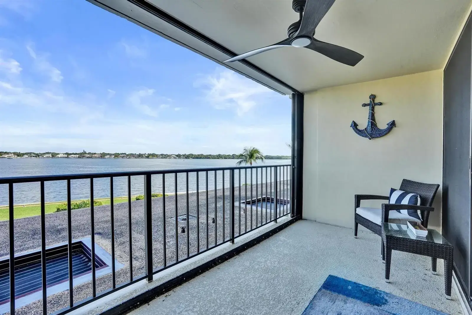 132 Lakeshore Drive # 317, North Palm Beach FL 33408