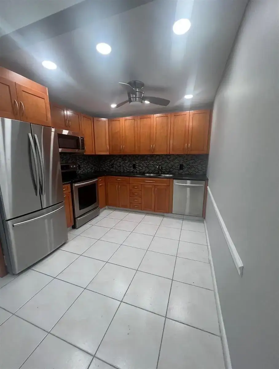 3050 Wolverton C # 3050, Boca Raton FL 33434 photo 2