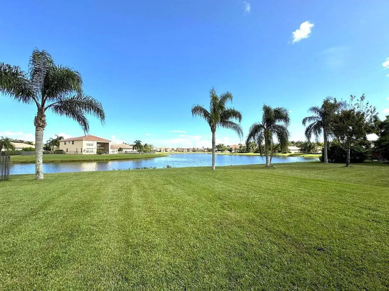 1886 SW Grey Falcon Cir Circle SW, Vero Beach FL 32962 photo 4