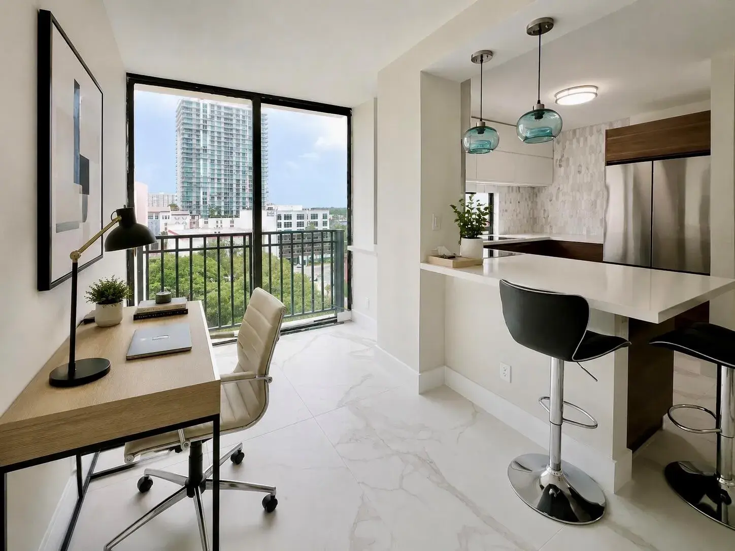 16919 N Bay Road # 911, Sunny Isles Beach FL 33160