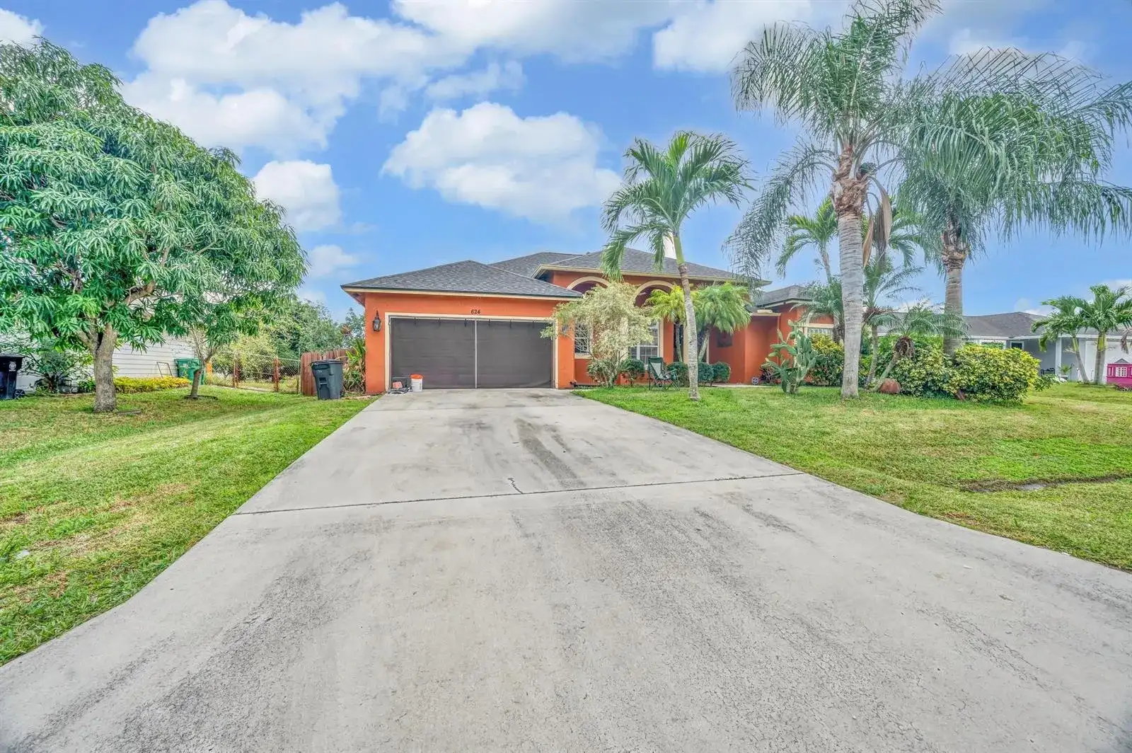 624 SW Nichols Terrace, Port St. Lucie FL 34953 photo 2