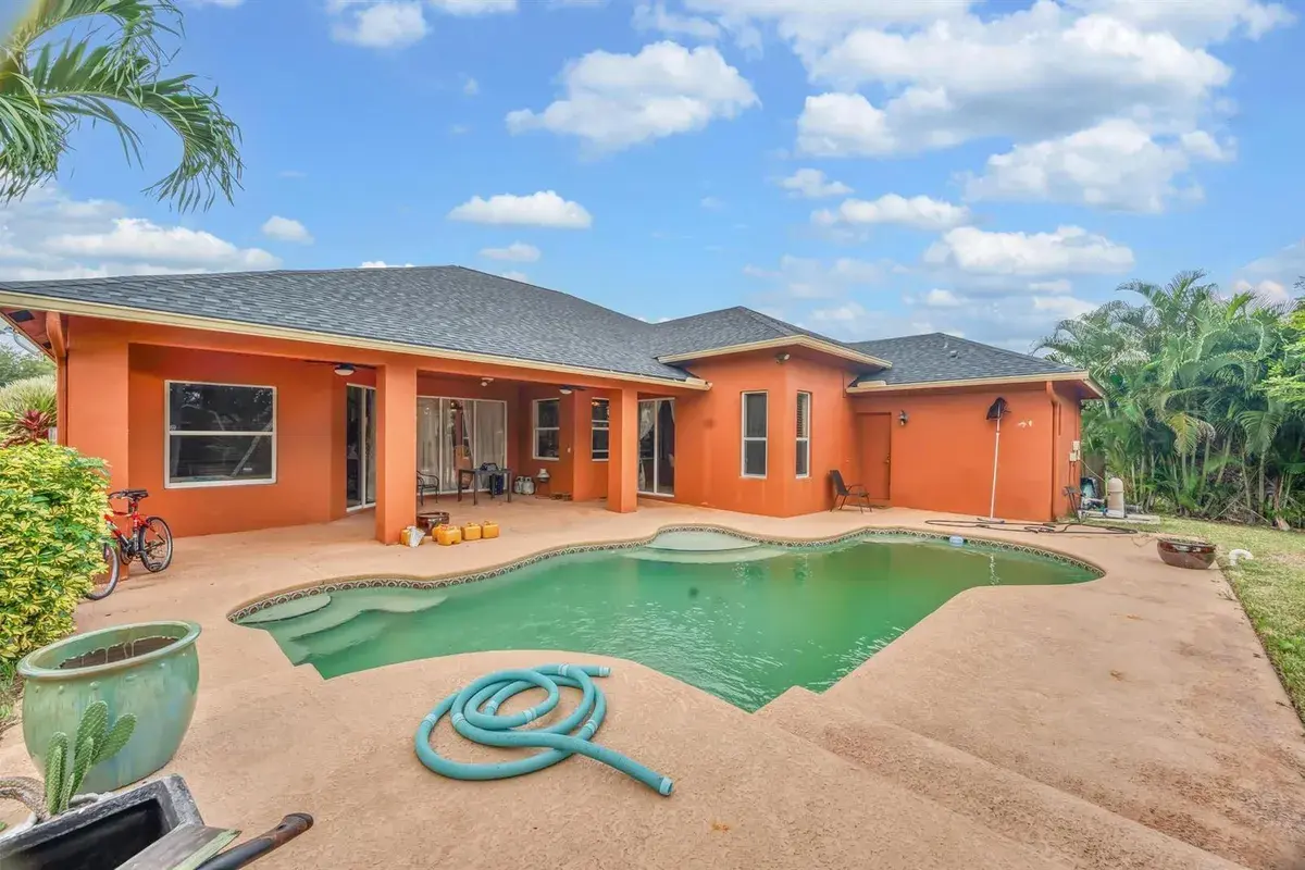 624 SW Nichols Terrace, Port St. Lucie FL 34953