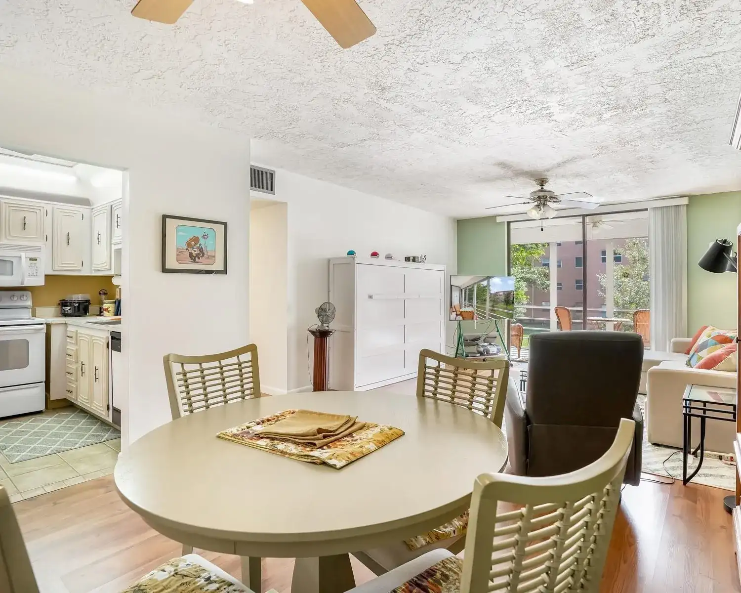 2851 Somerset Drive # 205, Lauderdale Lakes FL 33311 photo 3