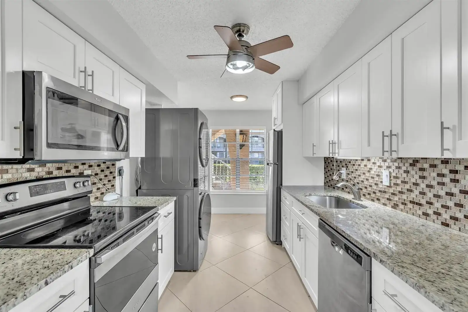 13950 Via Flora # B, Delray Beach FL 33484 photo 3
