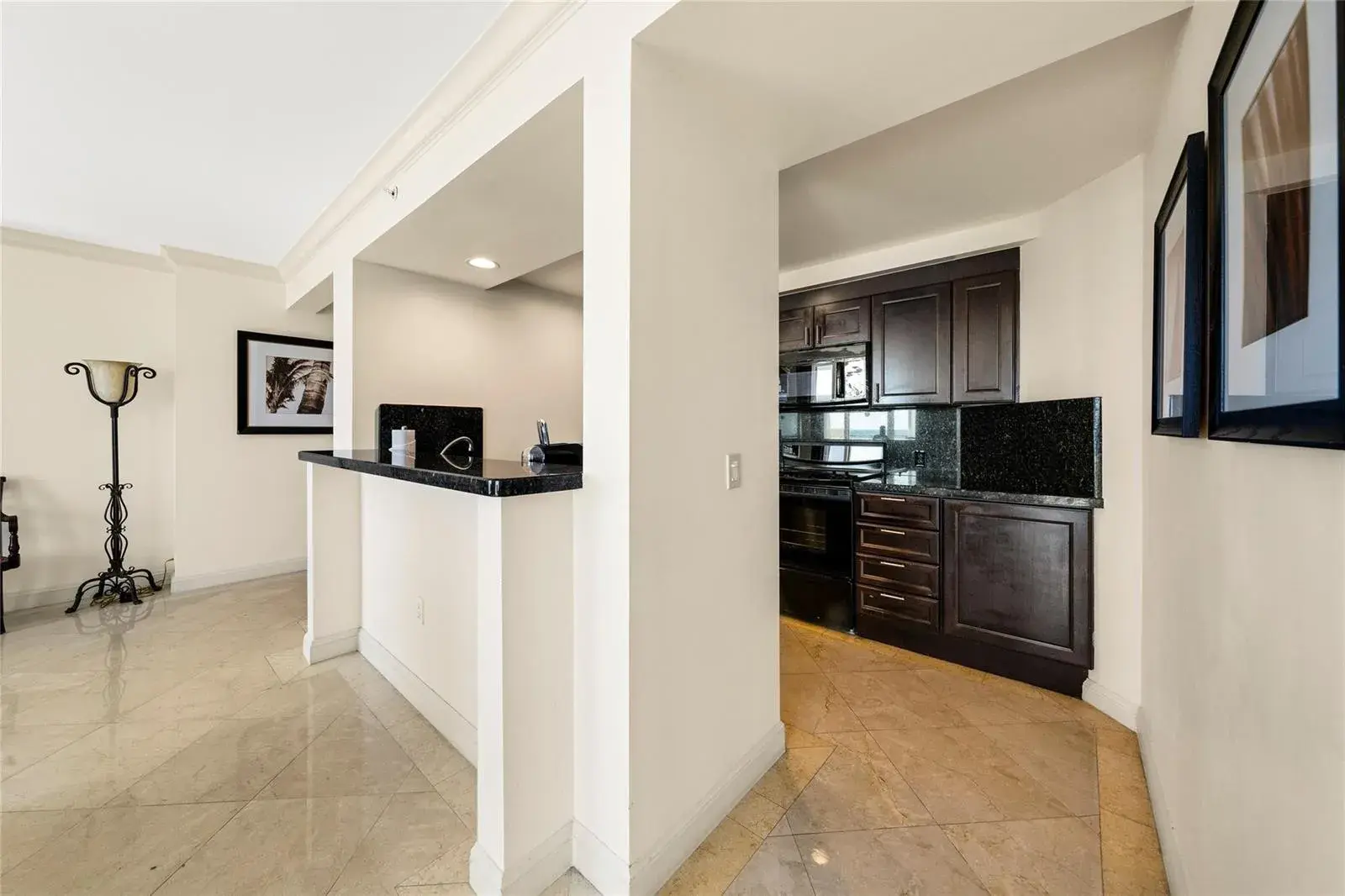 601 N Ft Lauderdale Bch Boulevard # 1008, Fort Lauderdale FL 33304