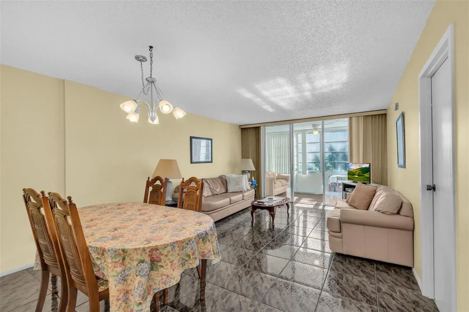 4850 NW 29th Court # 221, Lauderdale Lakes FL 33313
