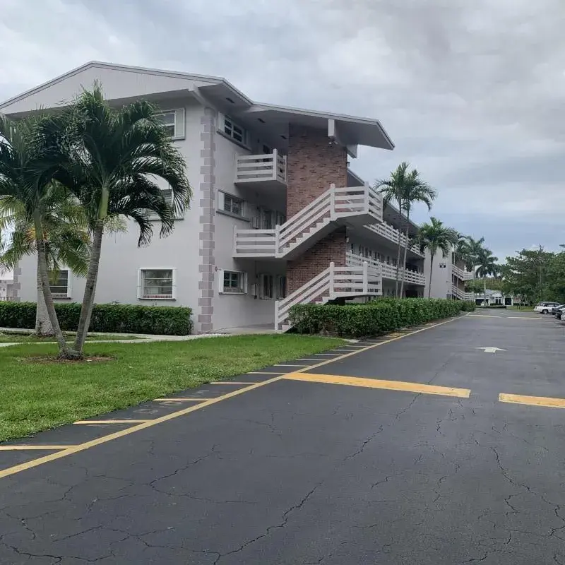 700 Layne Bl # 212, Hallandale Beach FL 33009