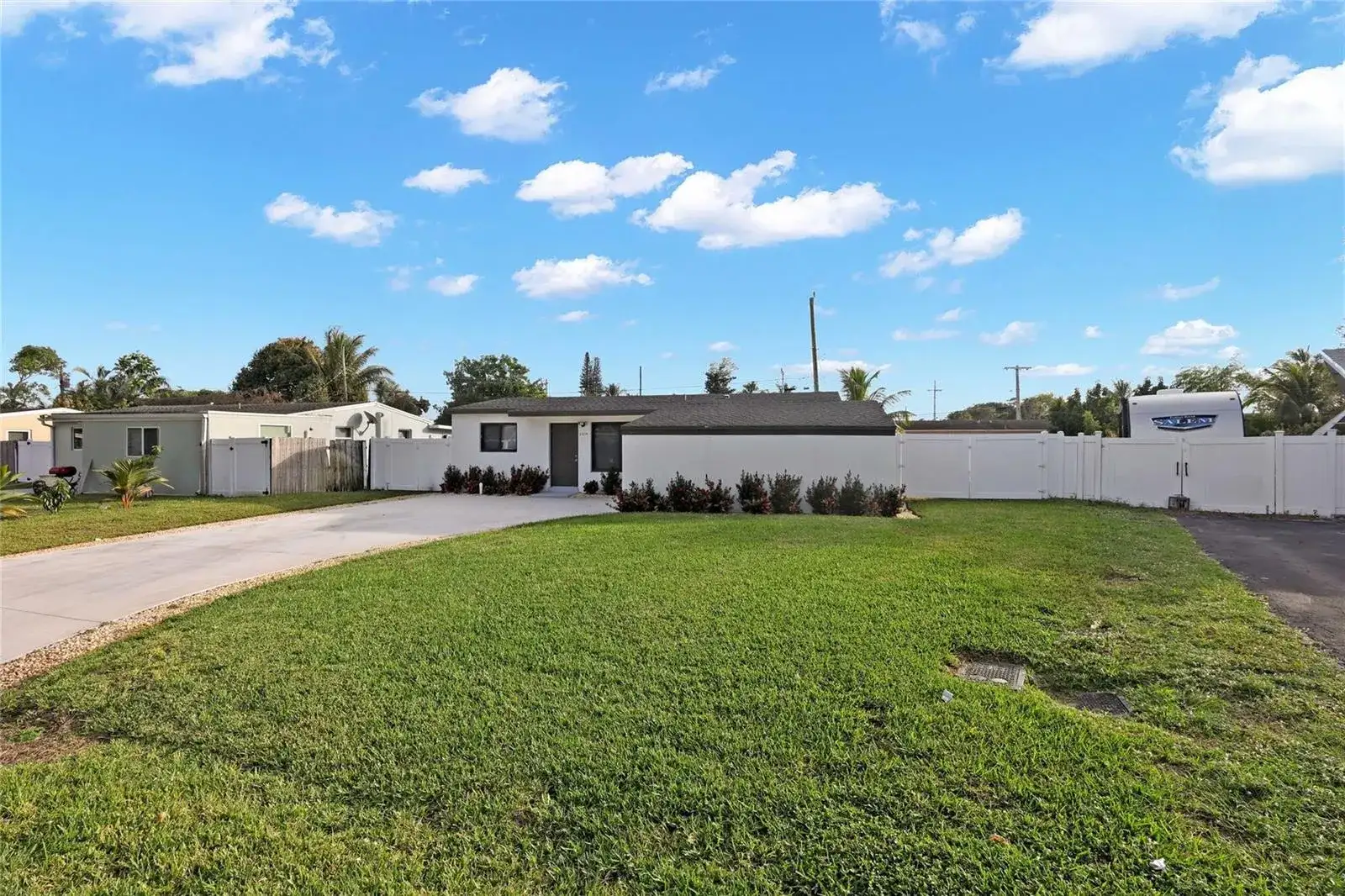6374 SW 2nd Street, Margate FL 33068 photo 4