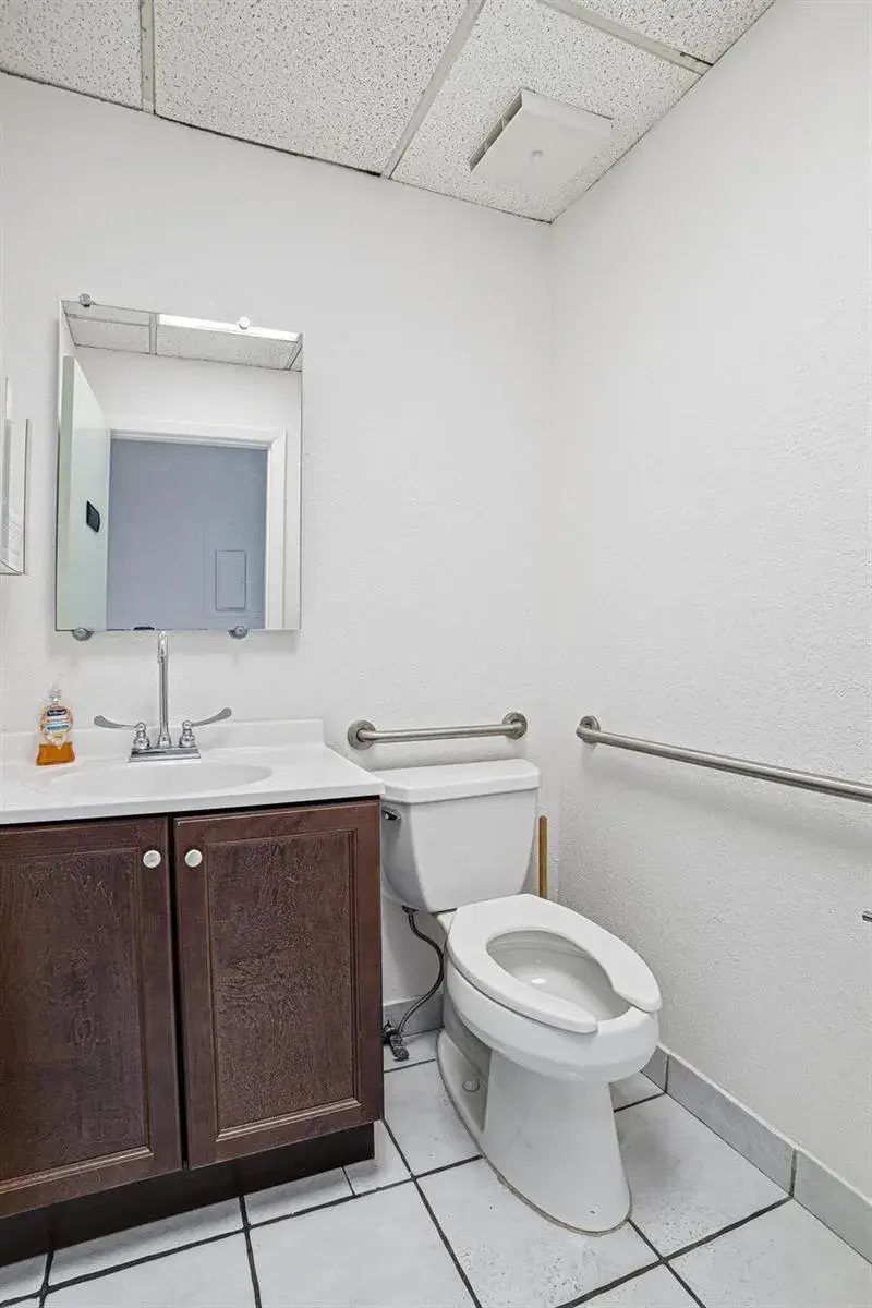 2929 N University Drive, Coral Springs FL 33065