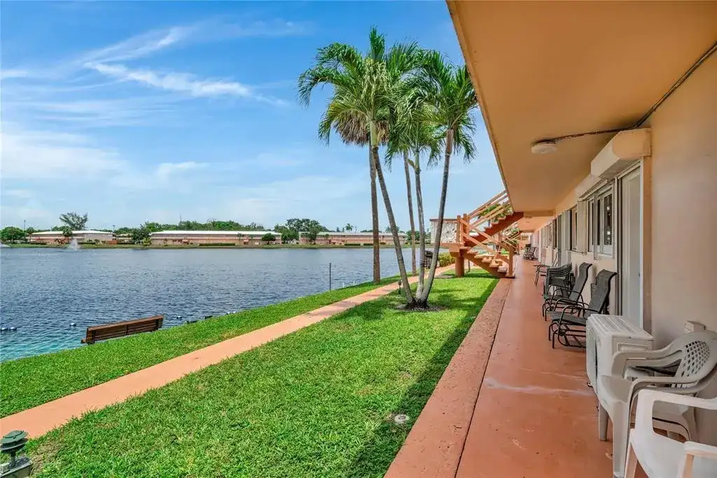 1050 SW 11th Street # 1L, Hallandale Beach FL 33009