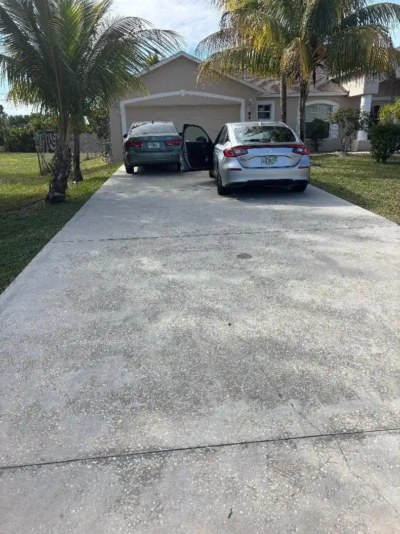 944 SW Del Rio Boulevard, Port St. Lucie FL 34953