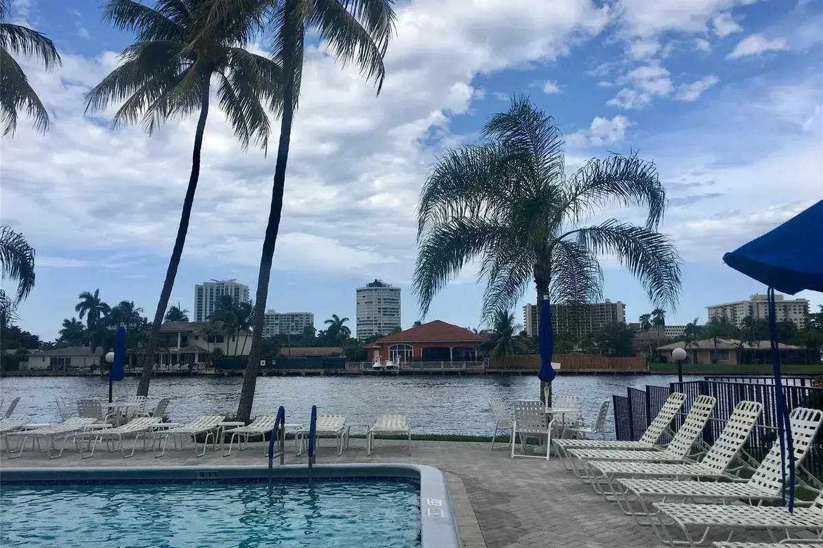 6407 Bay Club Drive Apt 1, Fort Lauderdale FL 33308