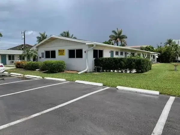 120 NE 10th Avenue # 1, Hallandale Beach FL 33009 photo 3
