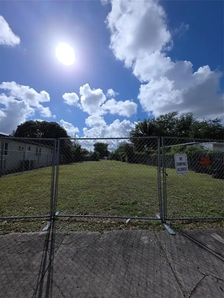 1810 NW 84th Street, Miami FL 33147 photo 3