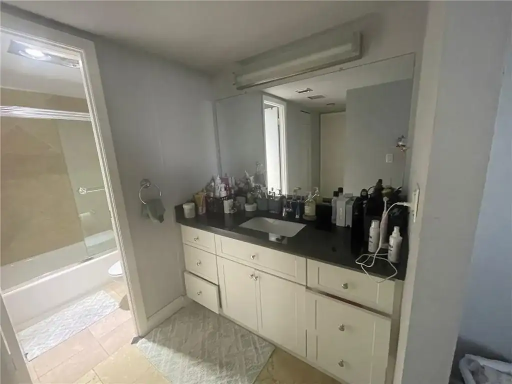 20301 W Country Club Drive # 1222, Aventura FL 33180 photo 4
