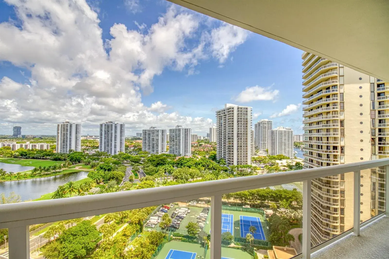 20185 E Country Club Drive # 1709, Aventura FL 33180
