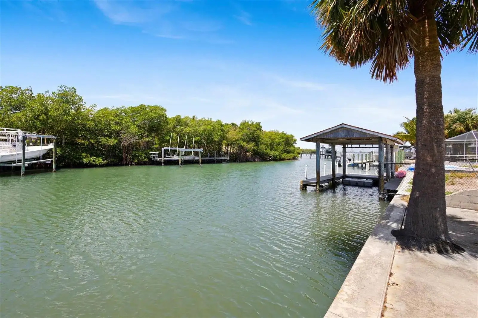 1709 Rio Vista Drive, Hutchinson Island FL 34949 photo 4