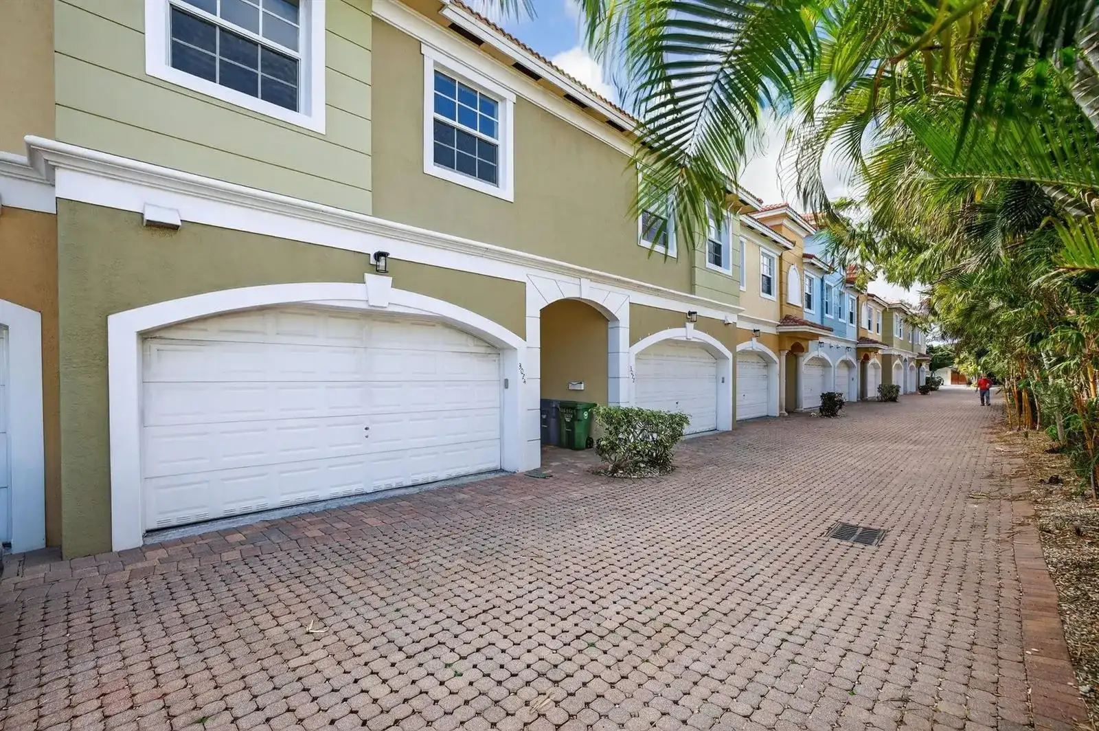 3024 NE 5th Terrace # 10, Wilton Manors FL 33334 photo 2