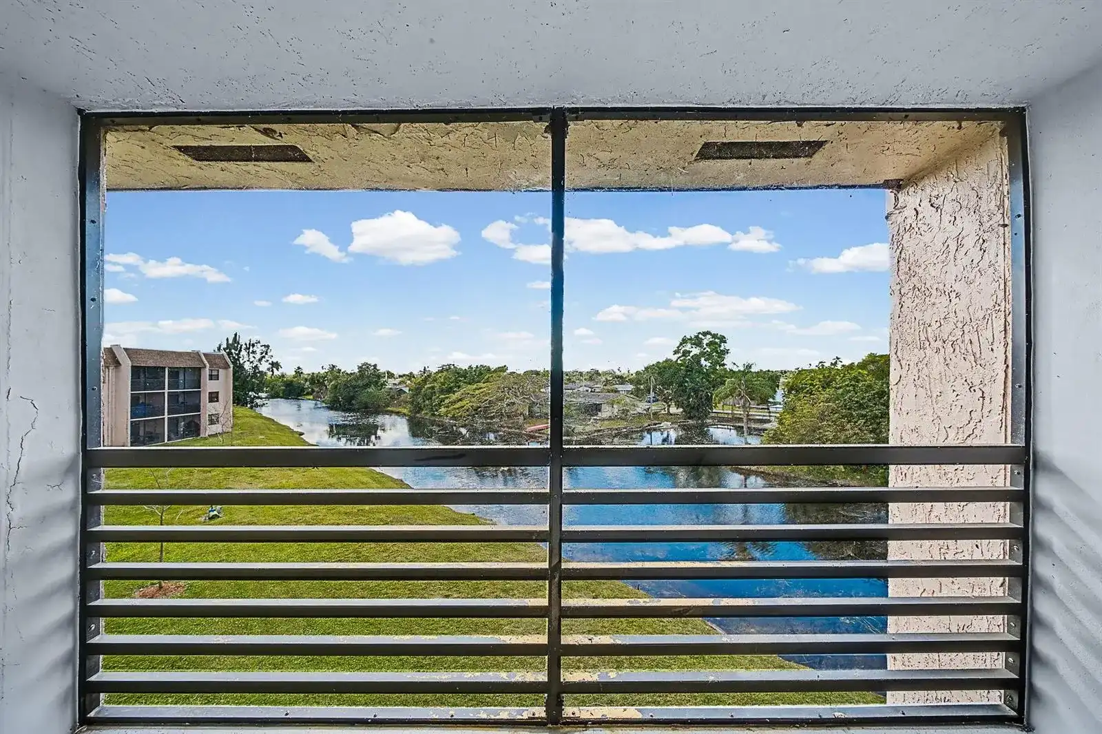 10466 Sunrise Lakes Boulevard # 312, Sunrise FL 33322