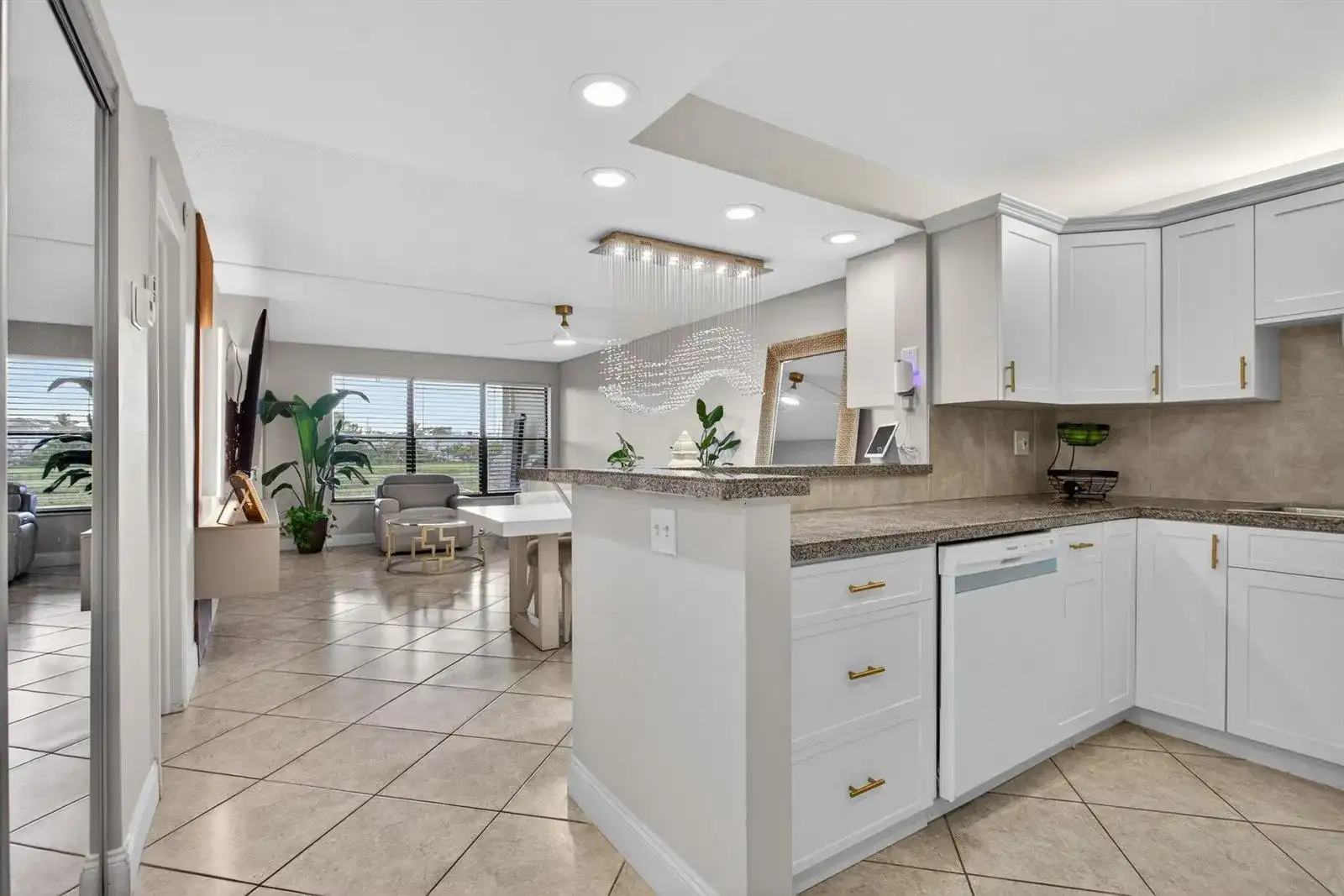 2314 S Cypress Bend Drive # 114, Pompano Beach FL 33069 photo 4