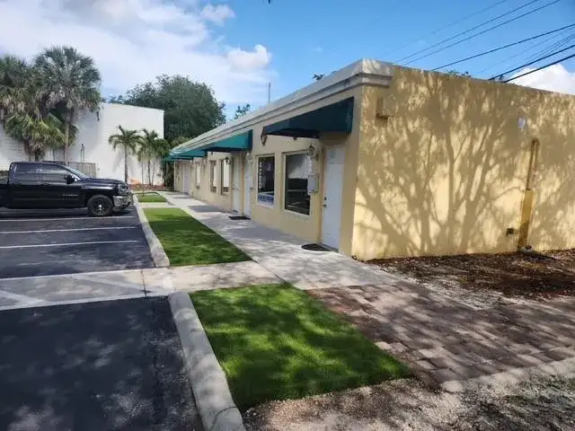 4080 W Broward Boulevard, Plantation FL 33317 photo 2