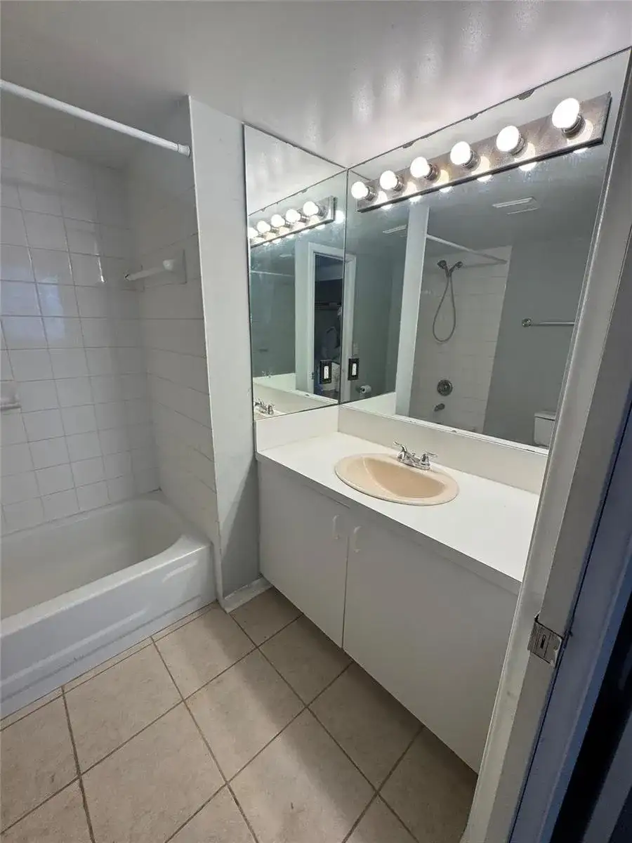 1721 Village Boulevard # 204, West Palm Beach FL 33409 photo 3
