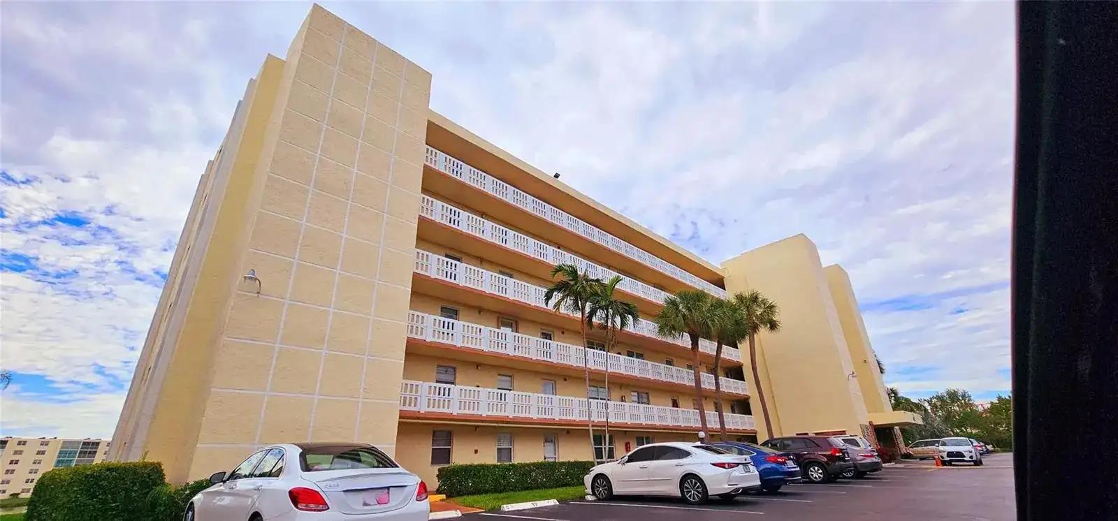 121 SE 3rd Avenue # 106, Dania Beach FL 33004 photo 3