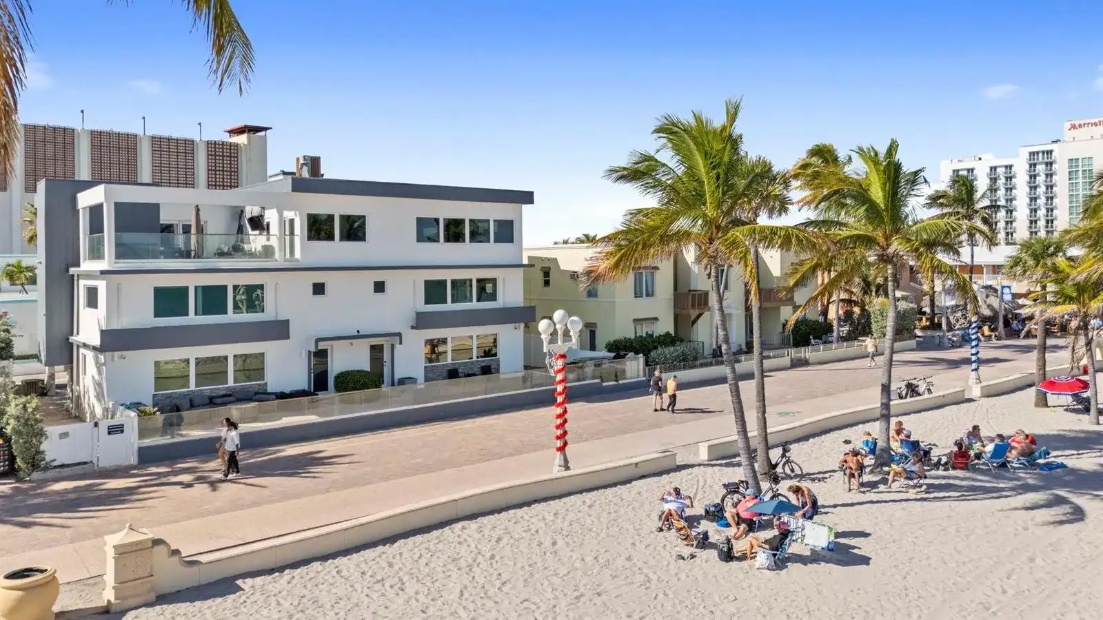 2201 N Surf Road, Hollywood FL 33019