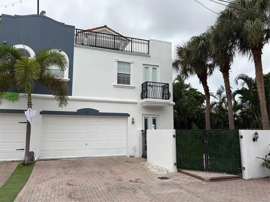 732 NE 15th Avenue, Fort Lauderdale FL 33304 photo 4