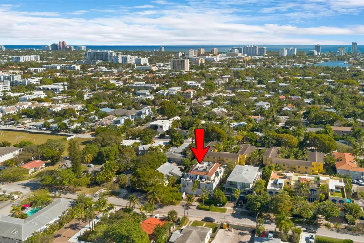 732 NE 15th Avenue, Fort Lauderdale FL 33304