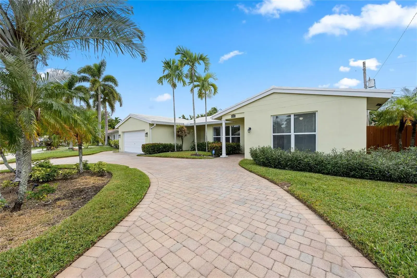 6543 NE 21st Road, Fort Lauderdale FL 33308