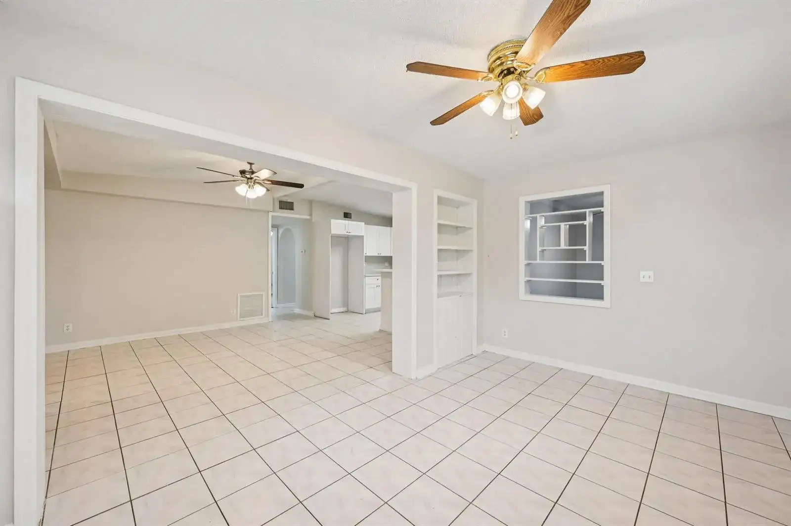 5618 Cinnamon Drive, West Palm Beach FL 33415 photo 3