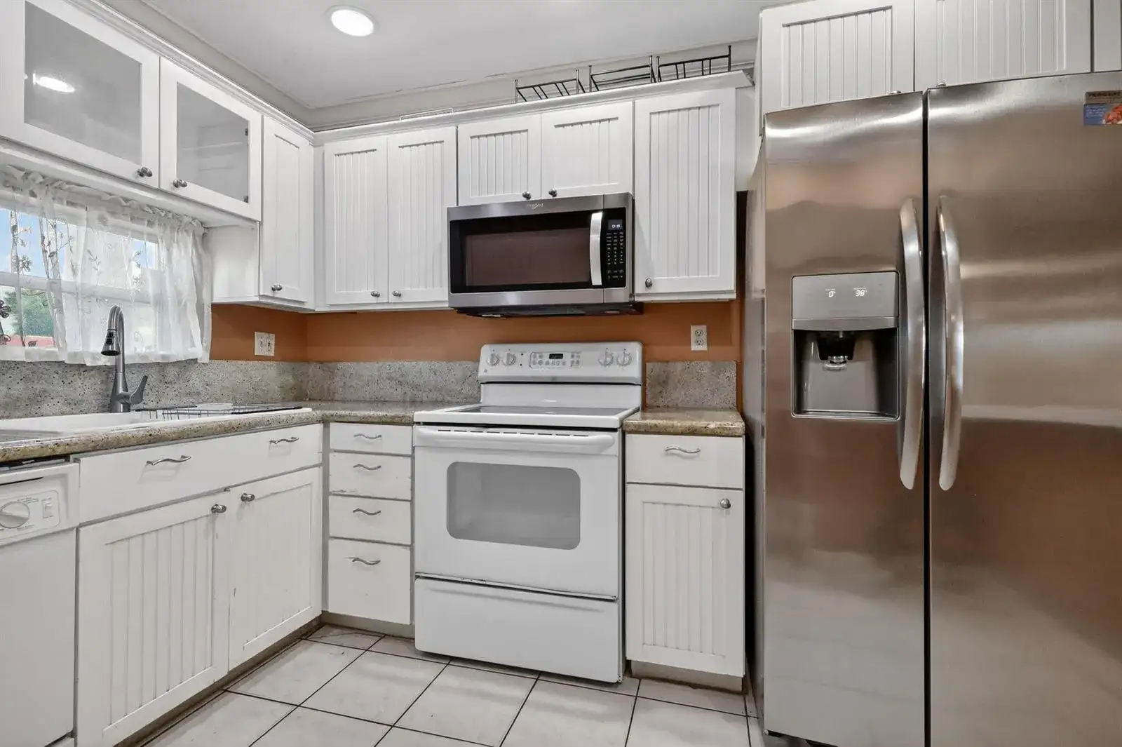 9410 N Hollybrook Lake Drive # 303, Pembroke Pines FL 33025 photo 2