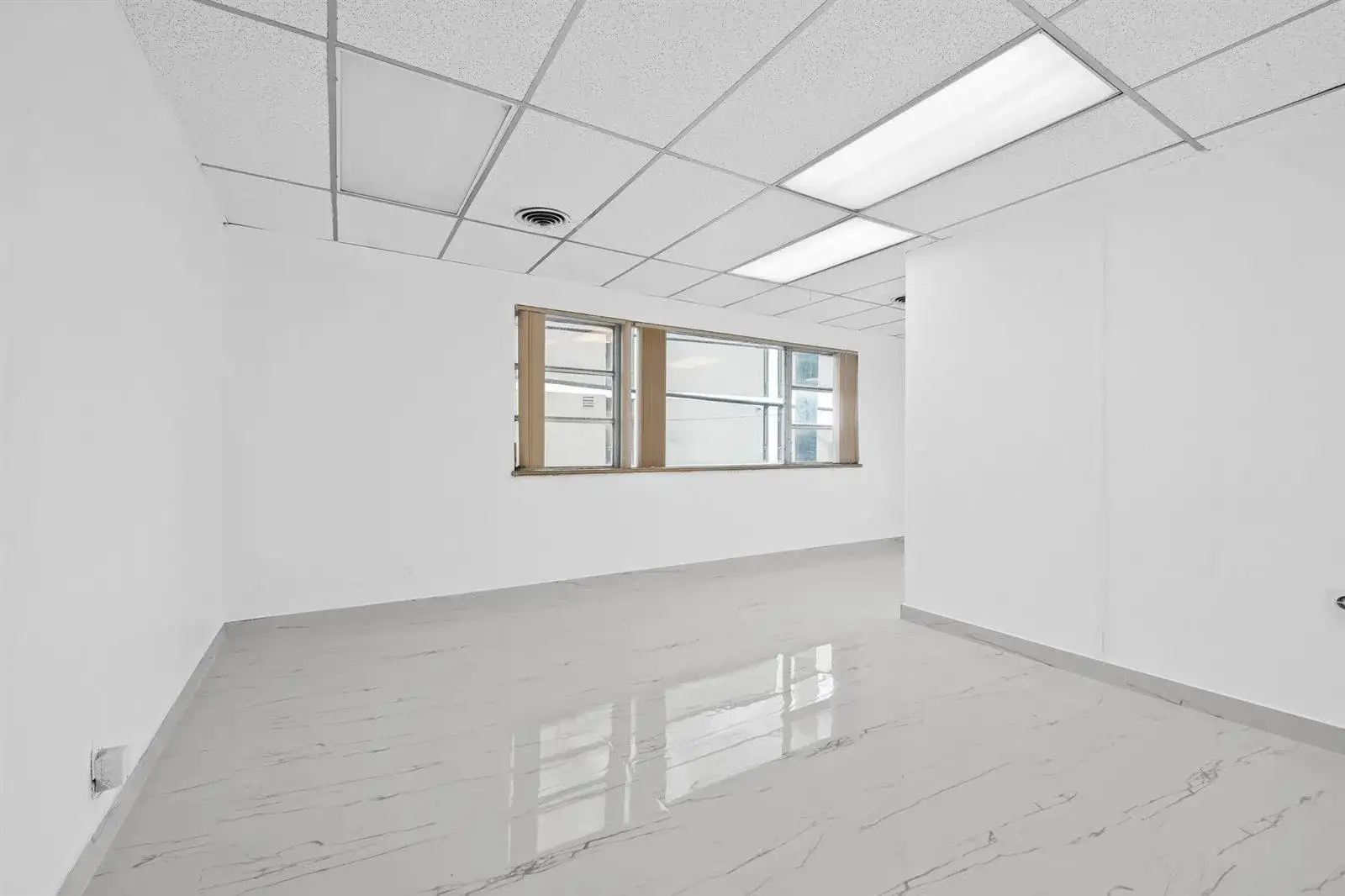 2601 E Atlantic Boulevard, Pompano Beach FL 33062 photo 2