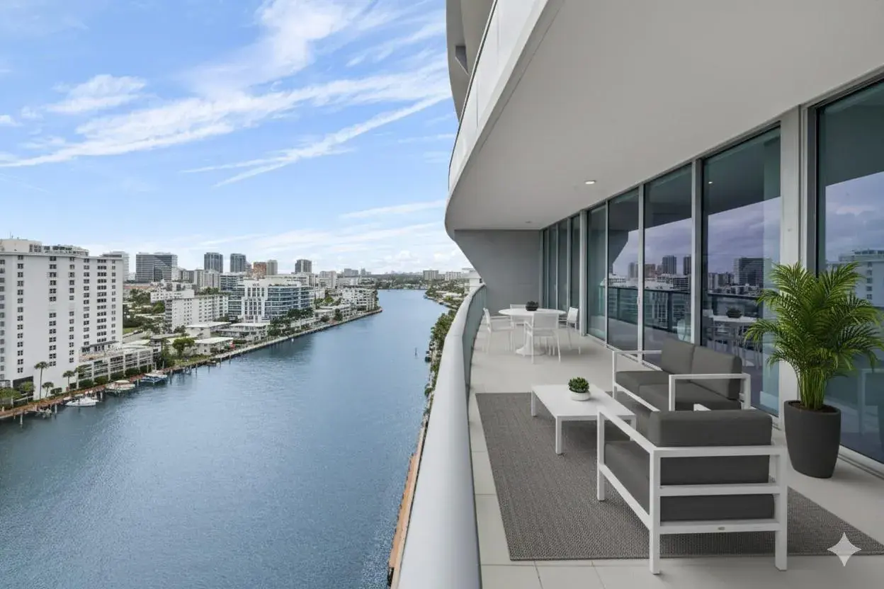 920 Intracoastal Drive # 1402, Fort Lauderdale FL 33304