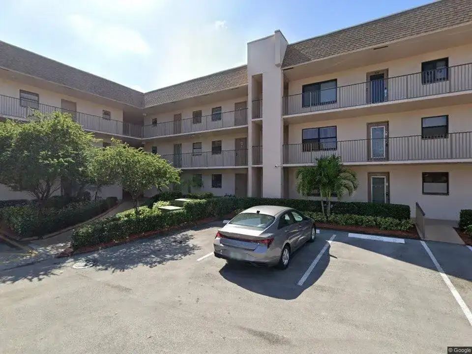 10442 Sunrise Lakes Boulevard # 312, Sunrise FL 33322 photo 5
