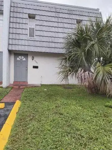 3764 NW 21st Street # 101, Lauderdale Lakes FL 33311 photo 2