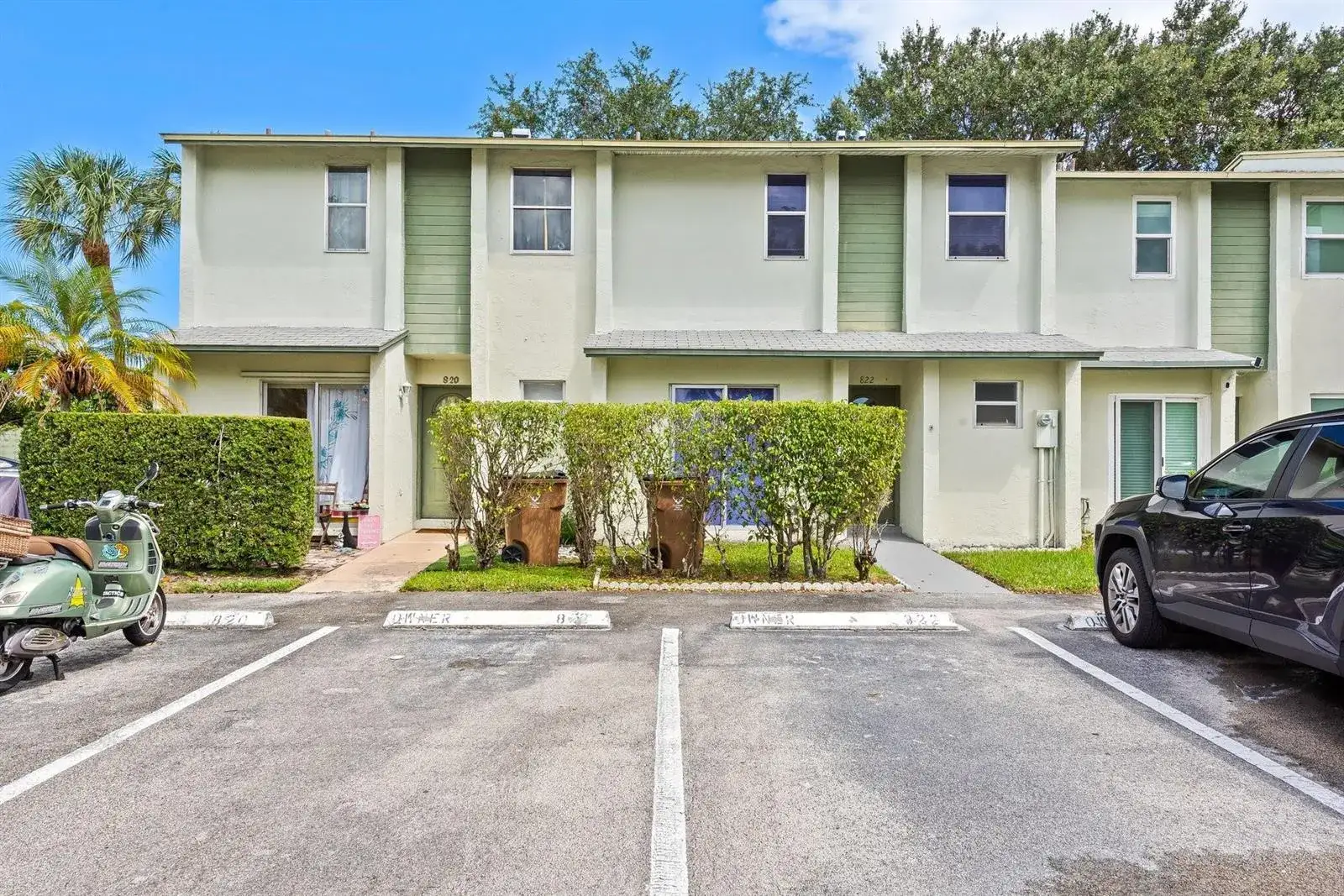 822 Crystal Lake Drive # 822, Deerfield Beach FL 33064