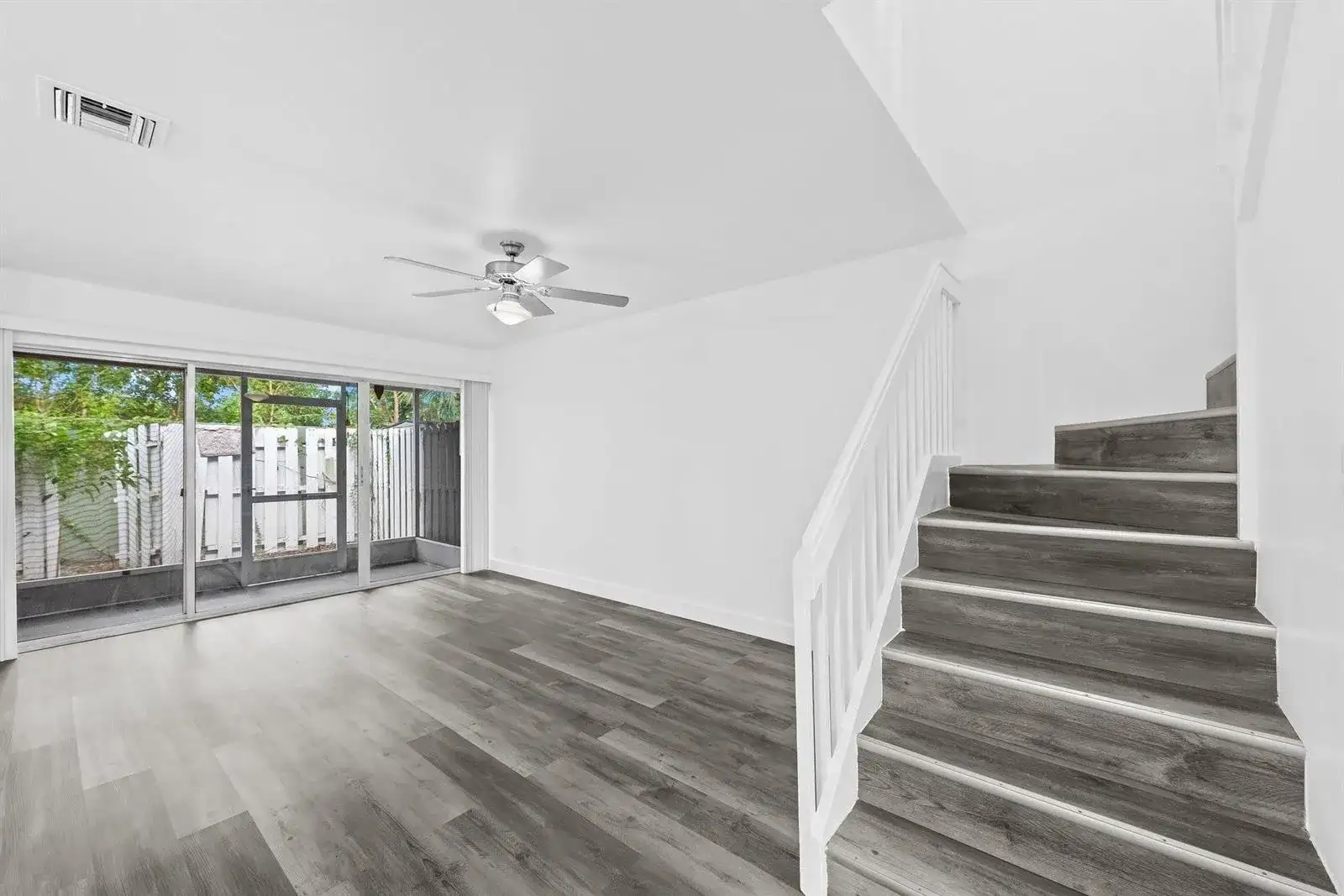822 Crystal Lake Drive # 822, Deerfield Beach FL 33064 photo 4
