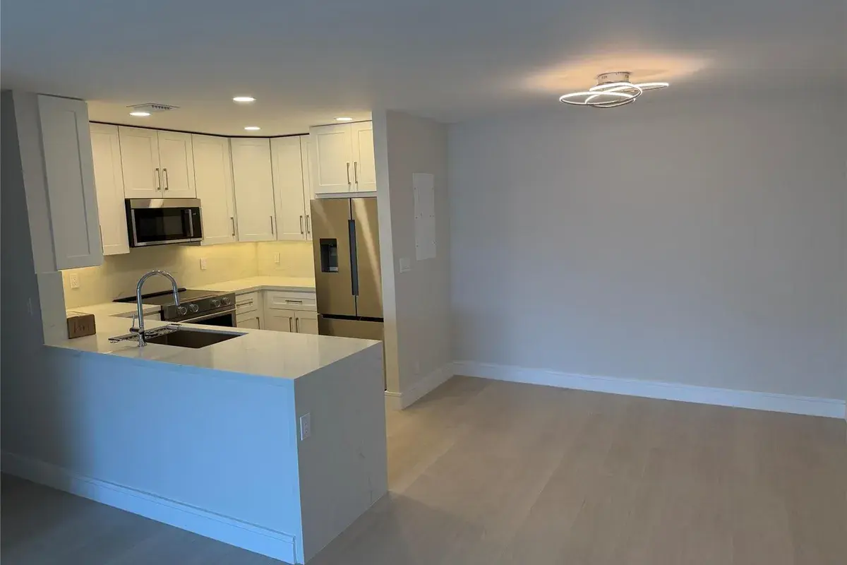6347 Bay Club Drive # 3, Fort Lauderdale FL 33308