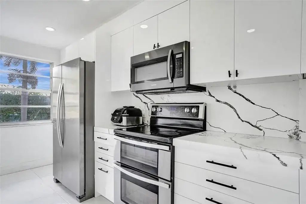 2801 NE 183rd Street # 101w, Aventura FL 33160 photo 2